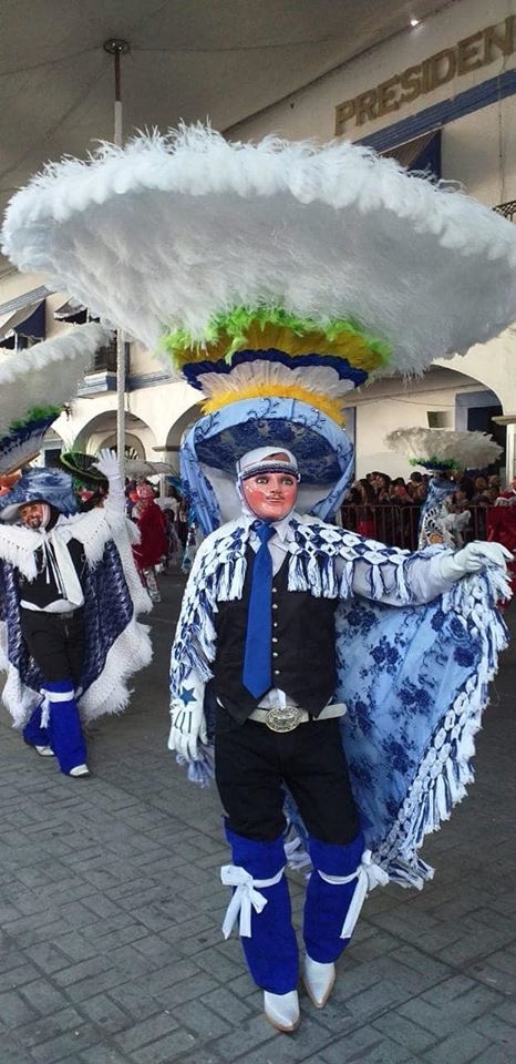 Inicia el carnaval en SPM, destacan trajes alusivos a la talavera -  Imaginario Social